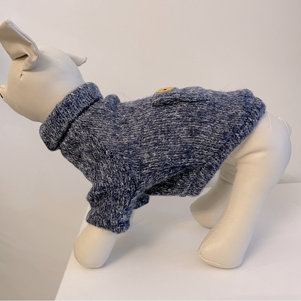 💗 NWOT Dog Blue/ Grey Sweater with Button Detail